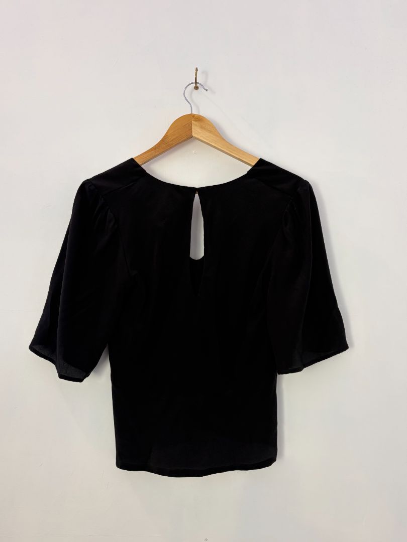 ELLIS Top, 12