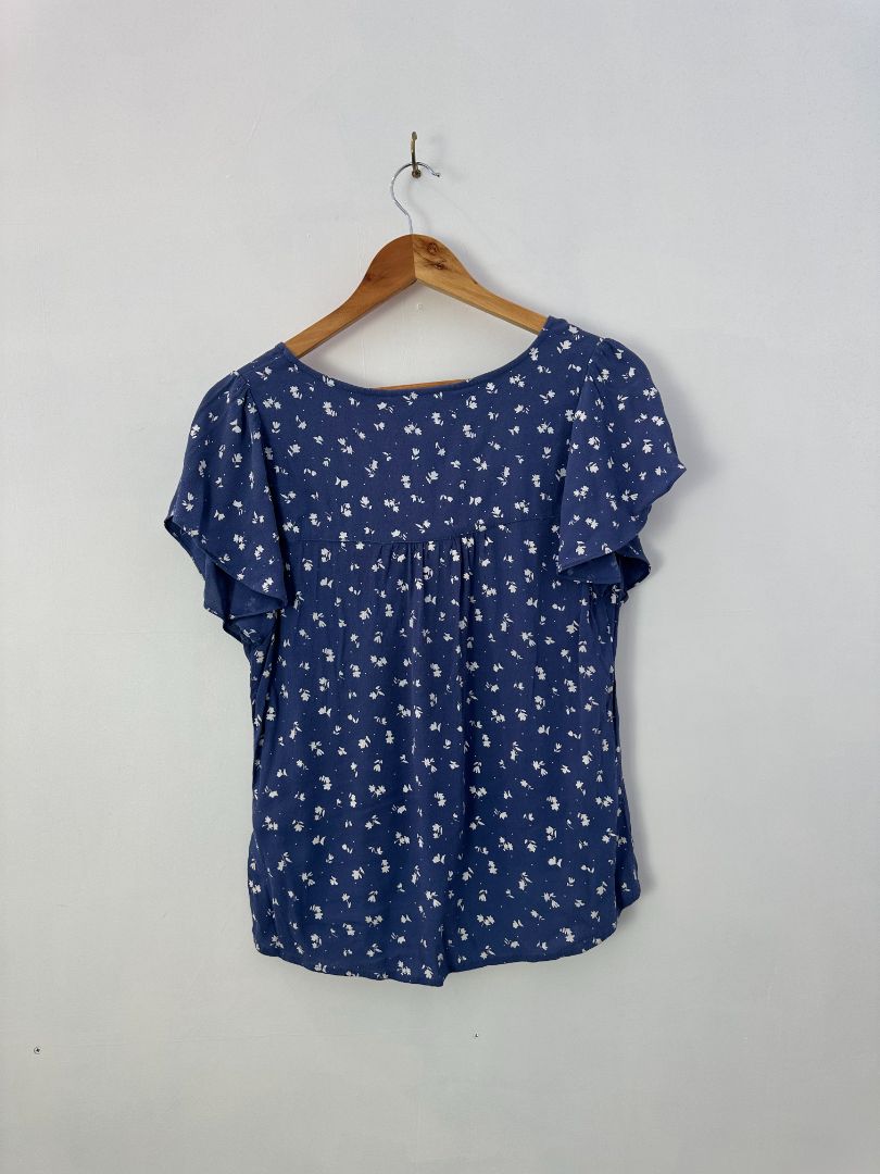 MAX Top, 8