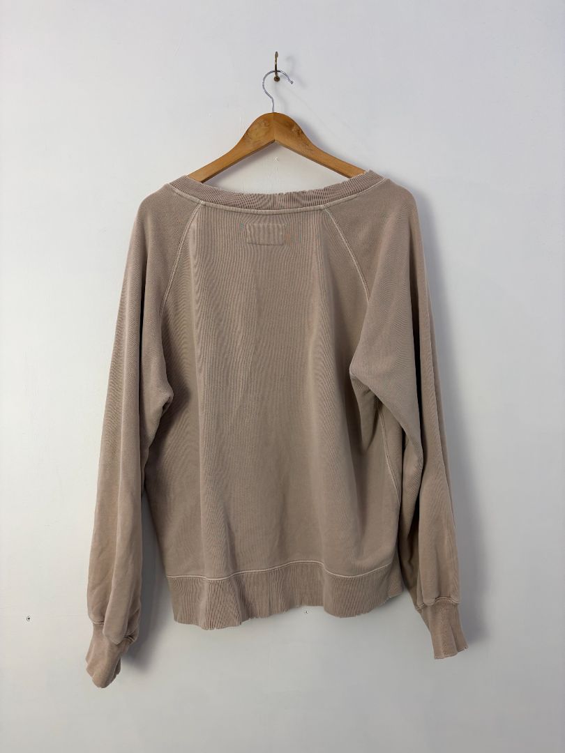Max Crewneck, M