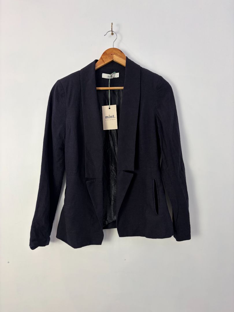 liam Blazer, 8
