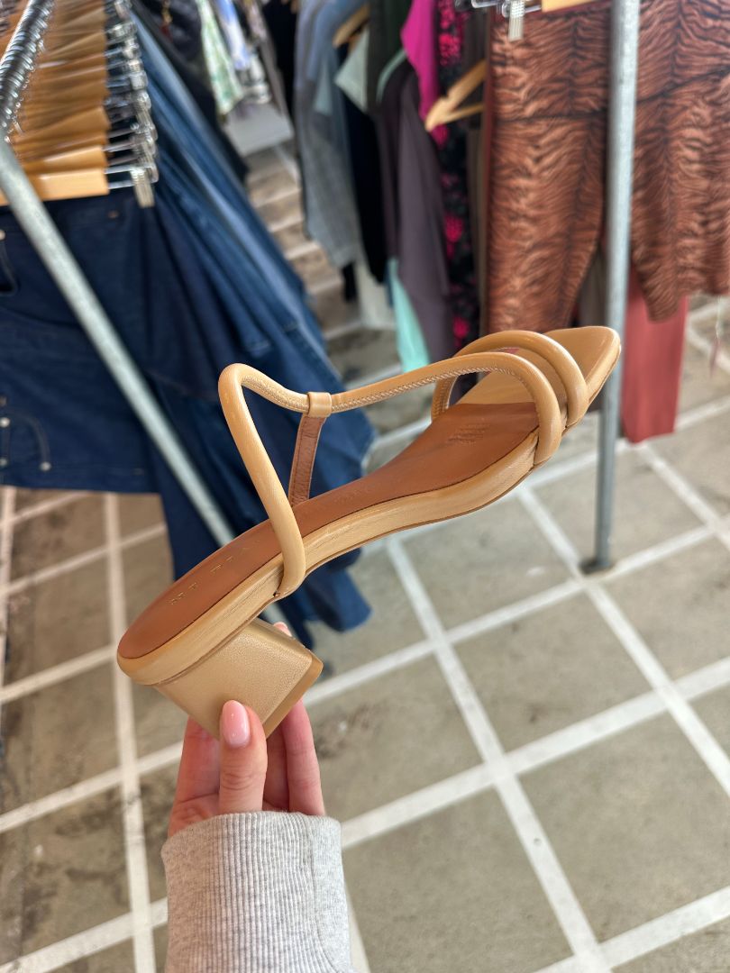 MI PIACI Heels, 37