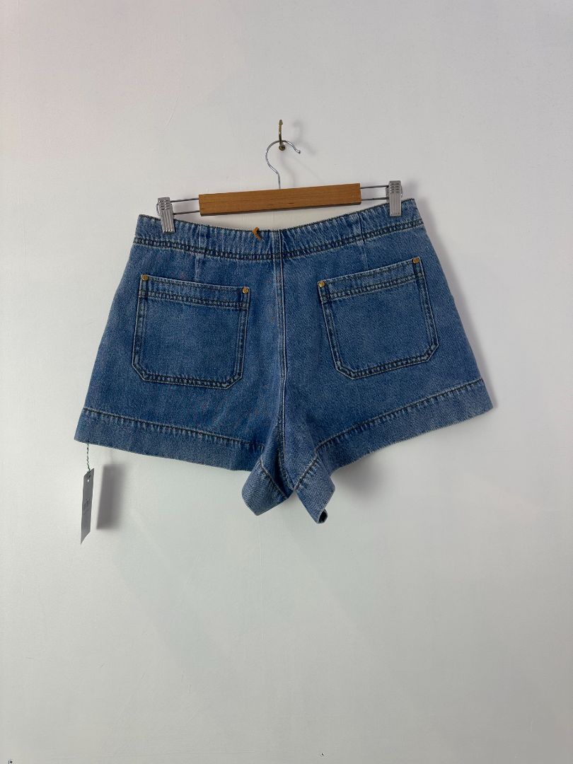 KIVARI Shorts, 12
