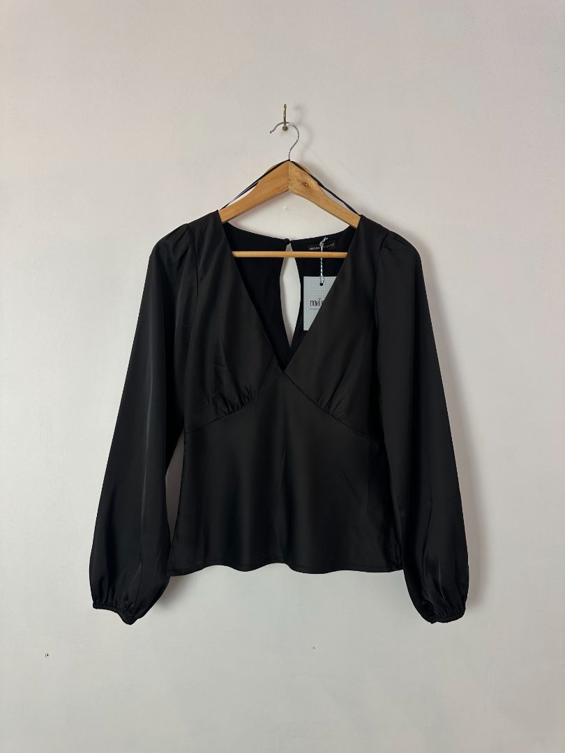 Among the brave Blouse, 8