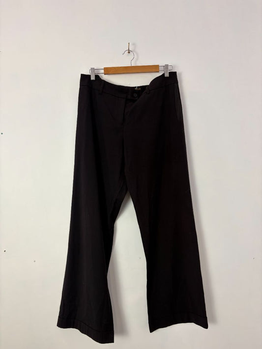 WORLD Trousers, M / L