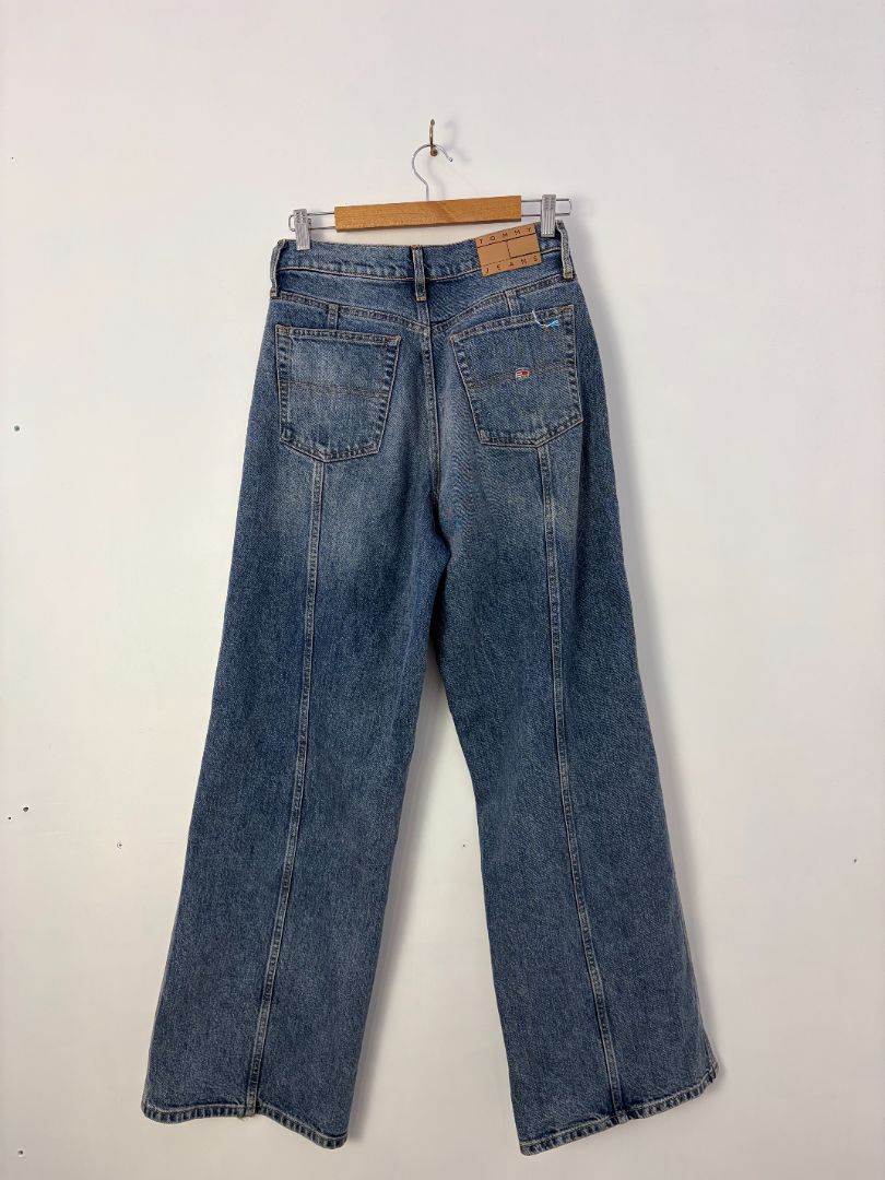 Tommy Hilfiger Jeans, 27