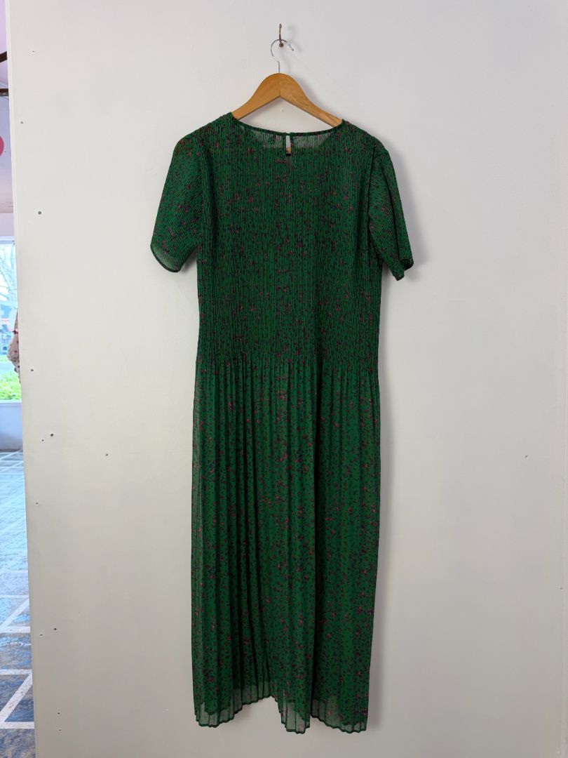 CURATE Midi Dress, M