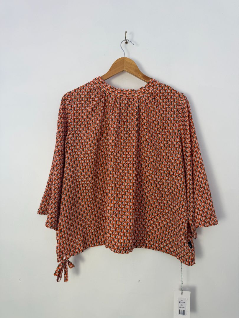 KILT Blouse, XL
