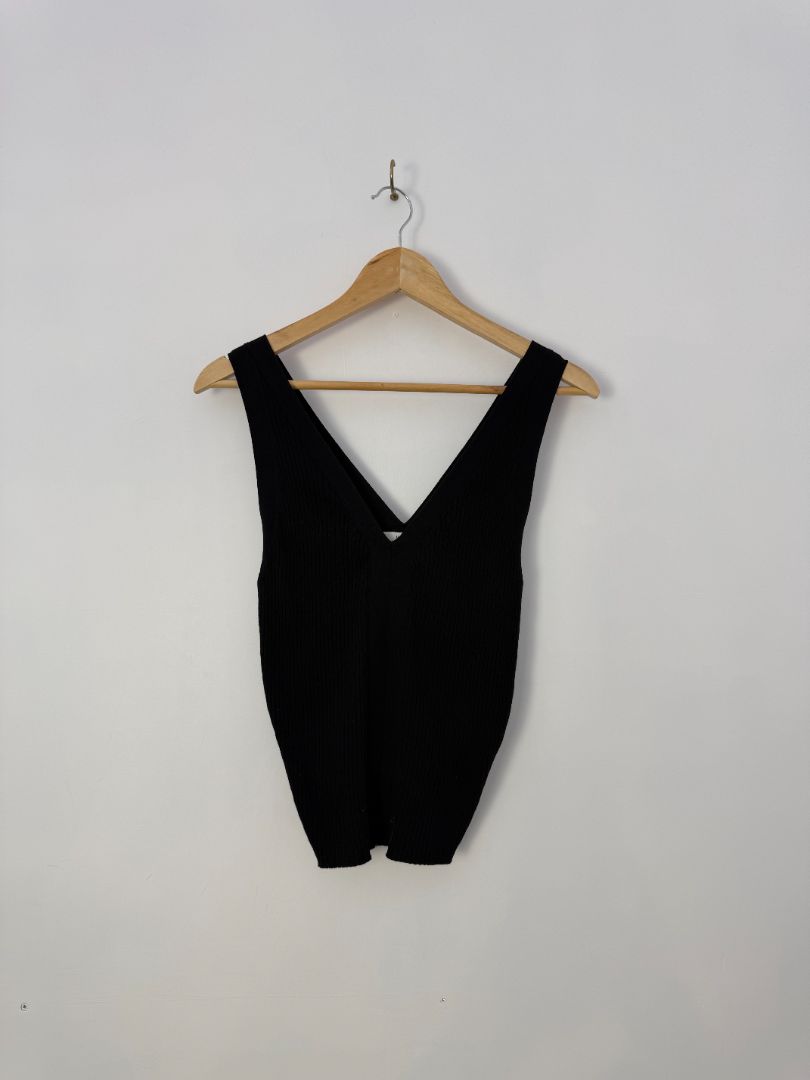 Max Top, M
