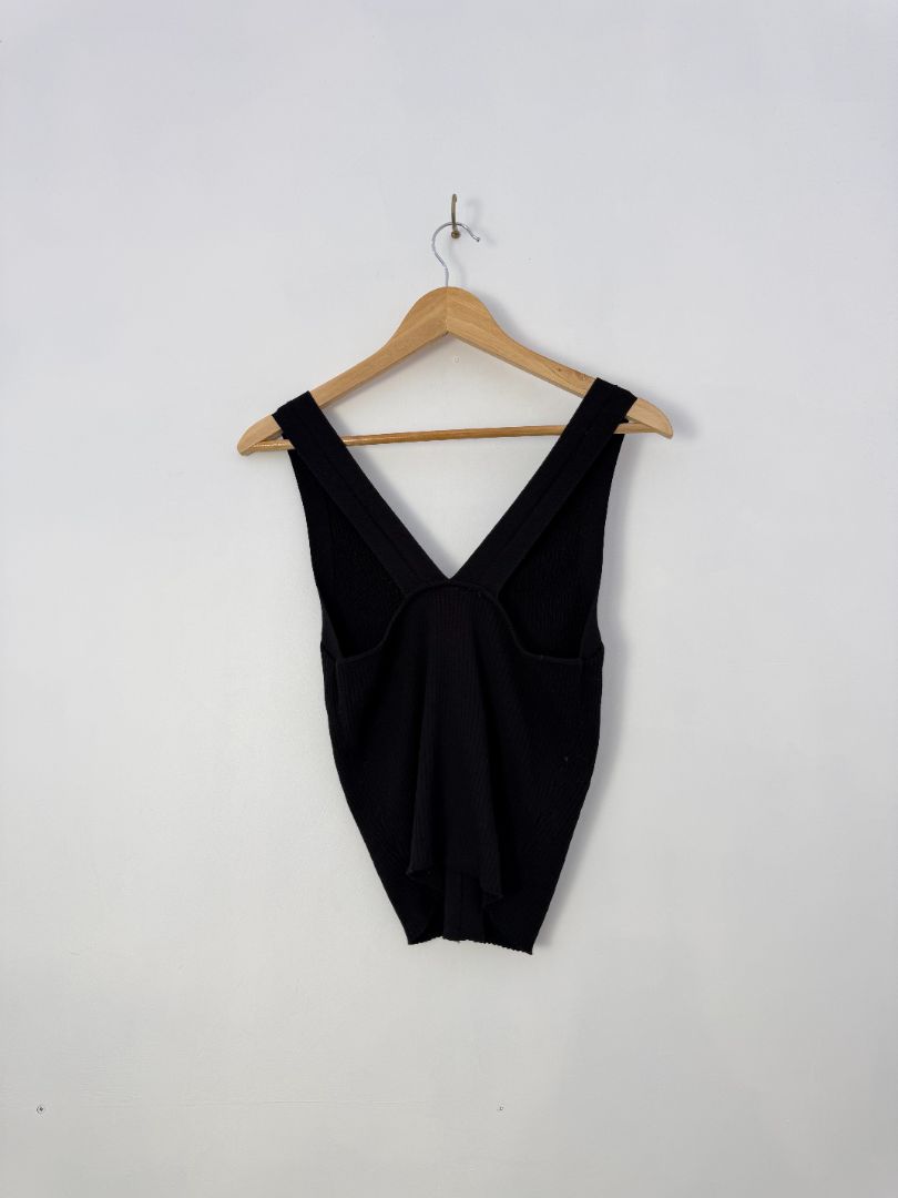 Max Top, M