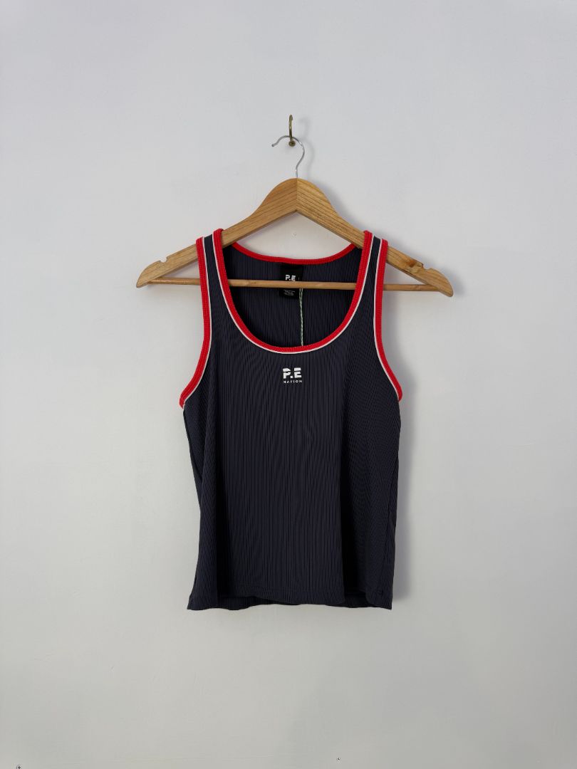 Pe Nation Tank, M