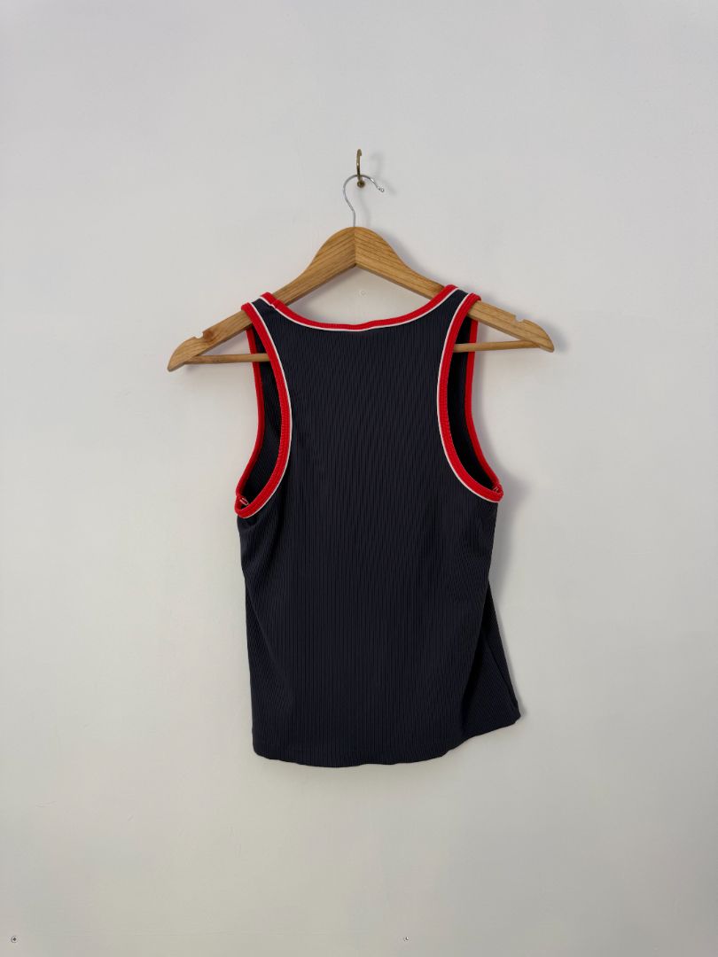 Pe Nation Tank, M