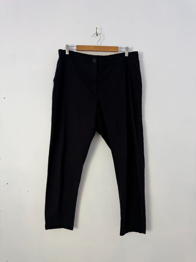 Moochi Trousers, 16