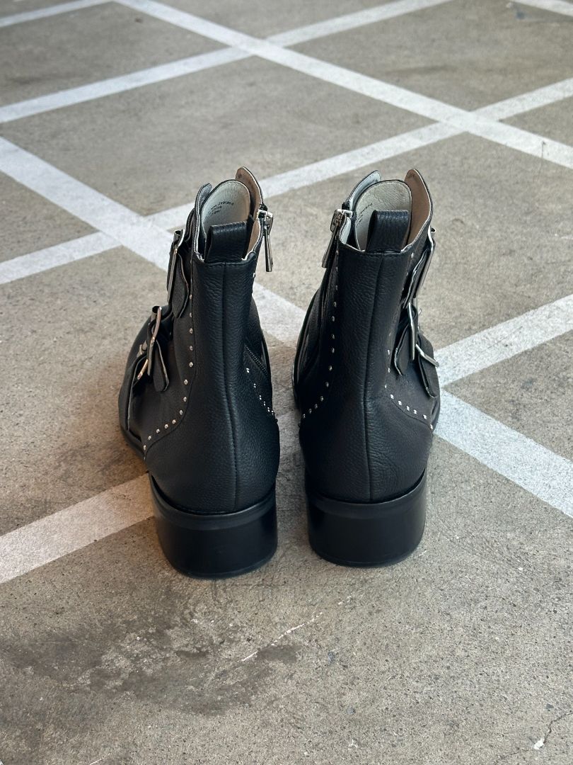 CHAOS & HARMONY Boots, 42